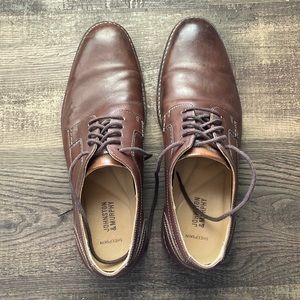 Johnston & Murphy Men’s Derby’s